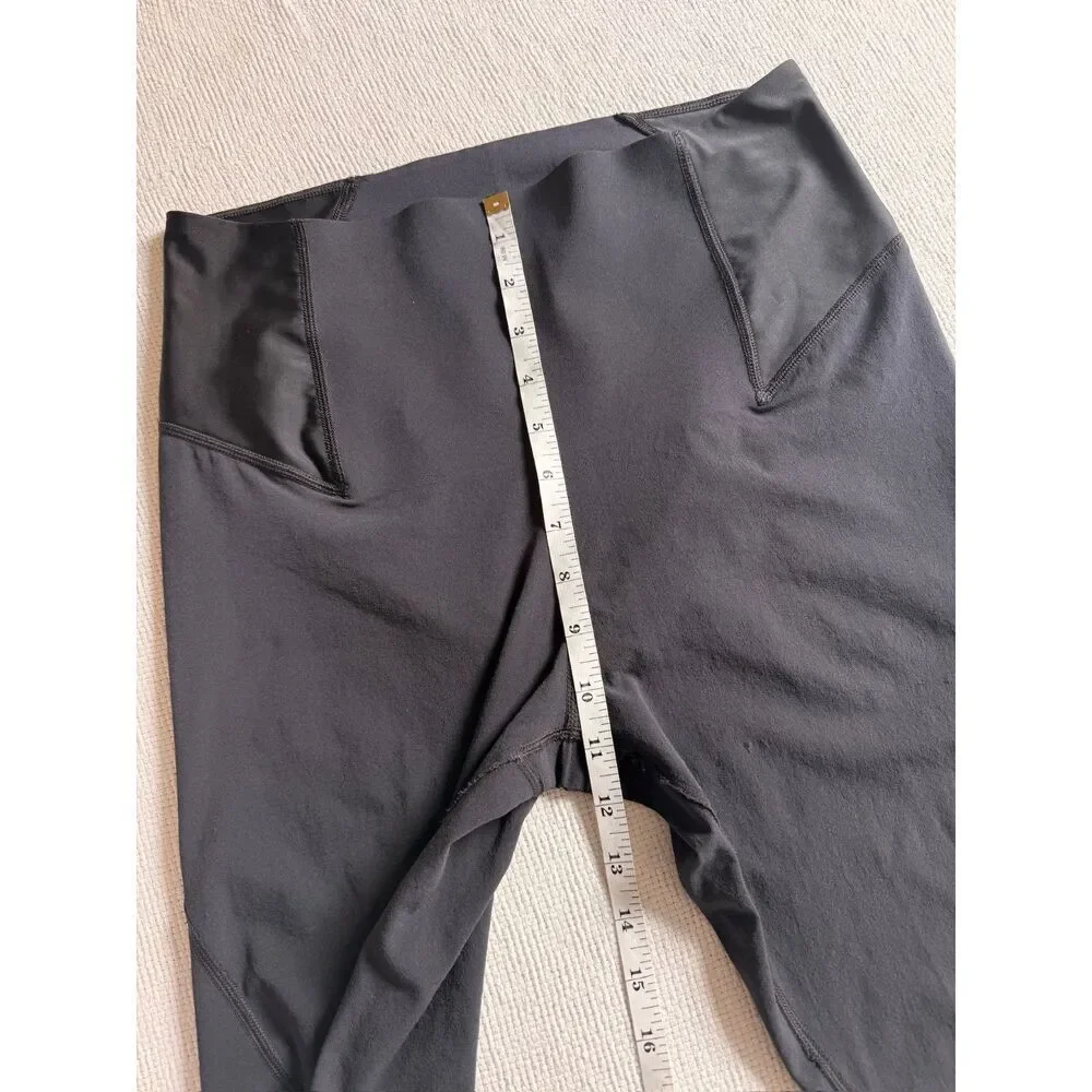 Nike Women's High-Rise Pocket Training Leggings – Black – Size Medium AR7543-080